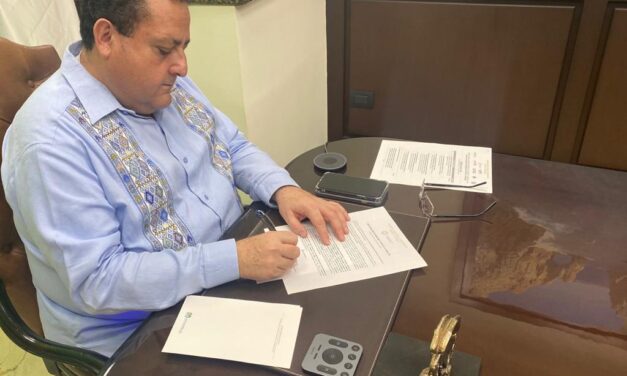 Participa Carlos Mendoza Davis, en Firma de Alianza Nacional Emergente por el Turismo