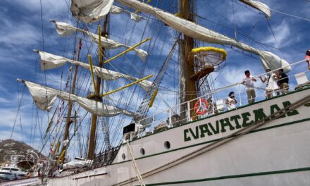 El Buque Escuela Cuauhtémoc, visitó Los Cabos.