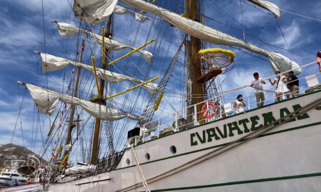 El Buque Escuela Cuauhtémoc, visitó Los Cabos.