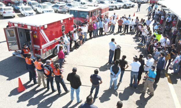 ¡Primero la seguridad! Recibe Gobierno de Los Cabos unidades de emergencia en donación por la iniciativa privada.