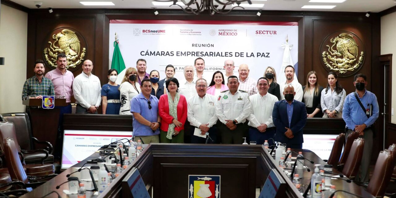 Visita B.C.S. Secretario de Turismo; con Gobernador reúnen a empresarios de La Paz.