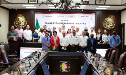 Visita B.C.S. Secretario de Turismo; con Gobernador reúnen a empresarios de La Paz.