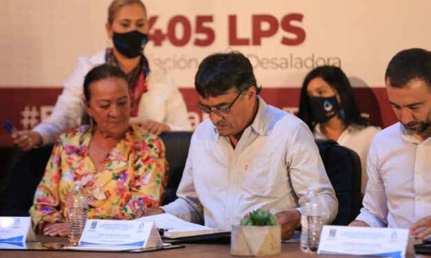 Gobierno e iniciativa privada firman pacto por Los Cabos para garantizar el acceso al derecho fundamental al agua.