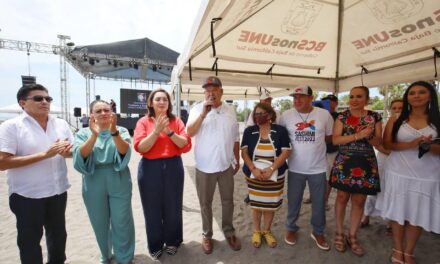 INAUGURA GOBERNADOR VÍCTOR CASTRO, SASHIMI FEST EN LORETO