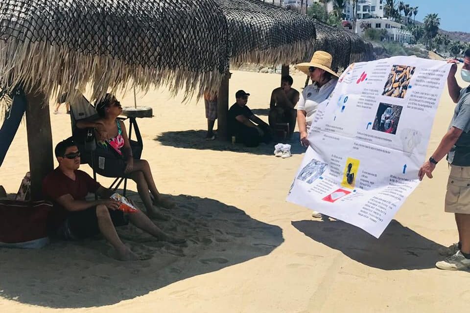 Mantiene Zofemat Los Cabos jornadas de concientización sobre la contaminación por filtros de tabaco en las playas